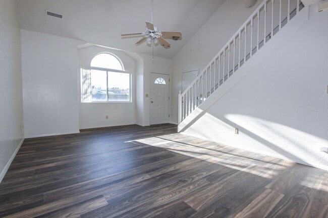 Building Photo - 2 Story Duplex with Loft & Deck