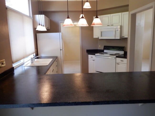 Building Photo - 5610 Mt Baker St SE