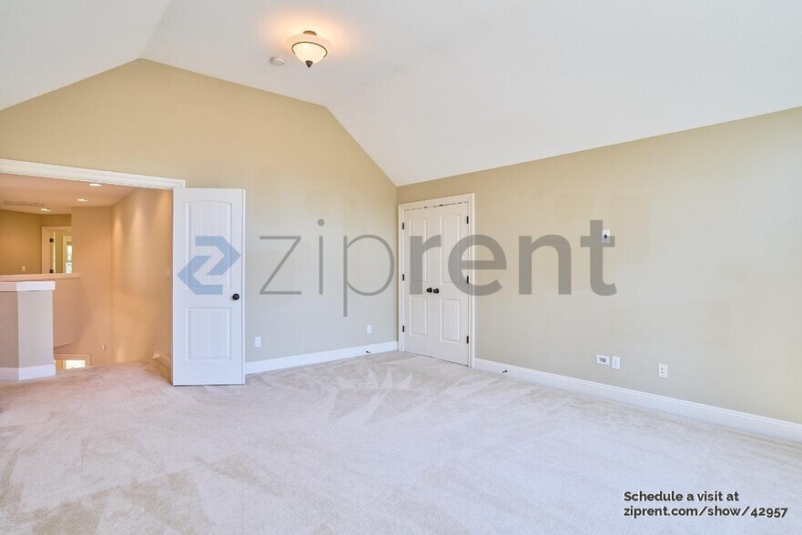 Building Photo - 11379 NW Valros Ln