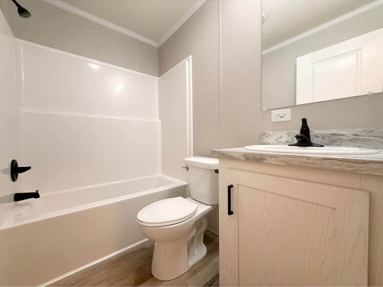 Building Photo - 29805 Jamestown Dr
