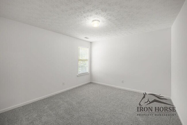 Building Photo - 379 Beech Hollow Trail SW
