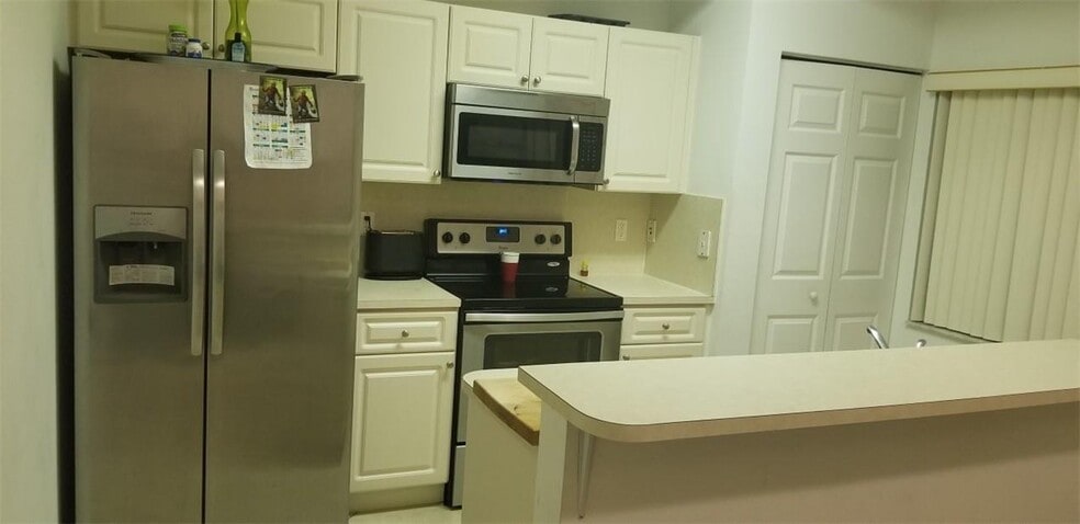 Building Photo - 4961 Windward Way