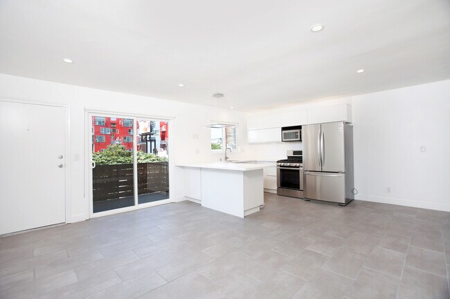 Building Photo - Farmers Market