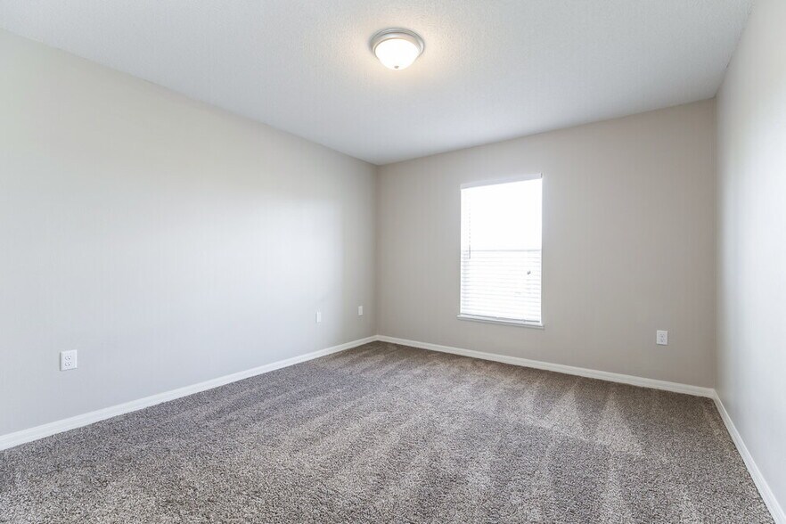 Building Photo - 2902 Elbib Dr