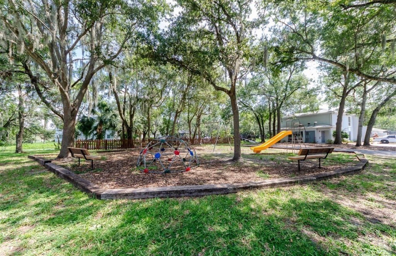 Building Photo - 7246 E Bank Dr