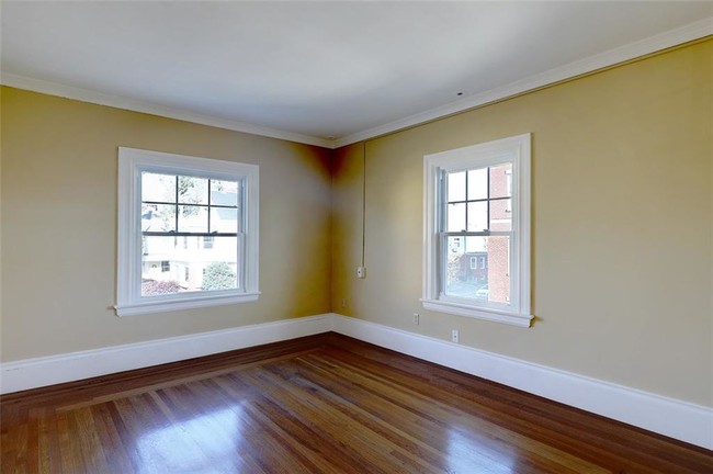 Building Photo - 11 S Angell St