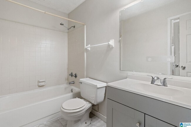 Building Photo - 5457 Notting Hill Rd
