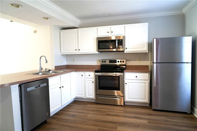 Building Photo - 0 Traditions Pl