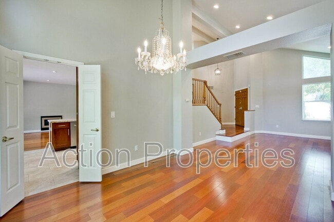 Building Photo - 11754 Ridge Creek Ct