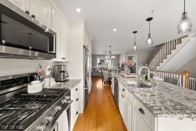 Building Photo - 30 Park St