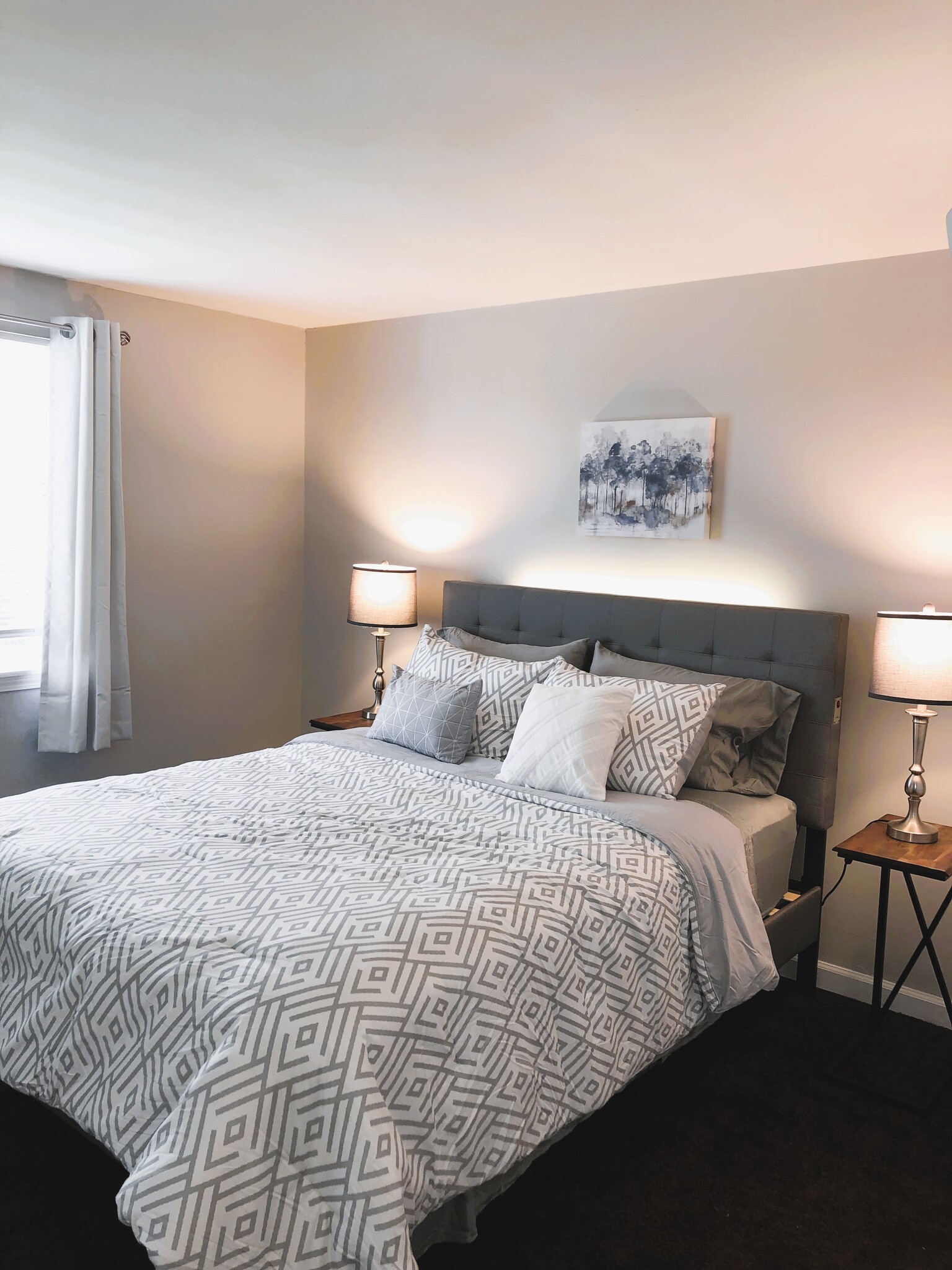 Bedroom - 4 N Hamilton St