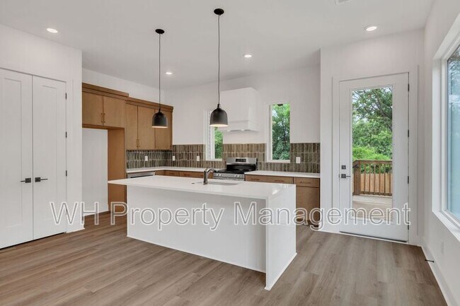 Building Photo - 3816 Tigerbelle Dr