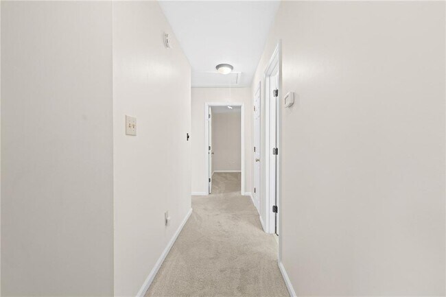 Building Photo - 4496 Windsor Oaks Dr