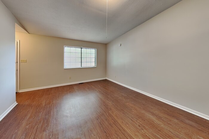 Building Photo - 5334 Padre Ln