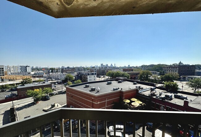Building Photo - 15 N Beacon St