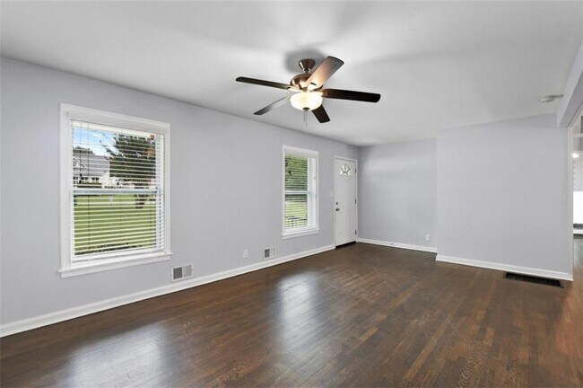 Building Photo - 2663 Forrest Rd