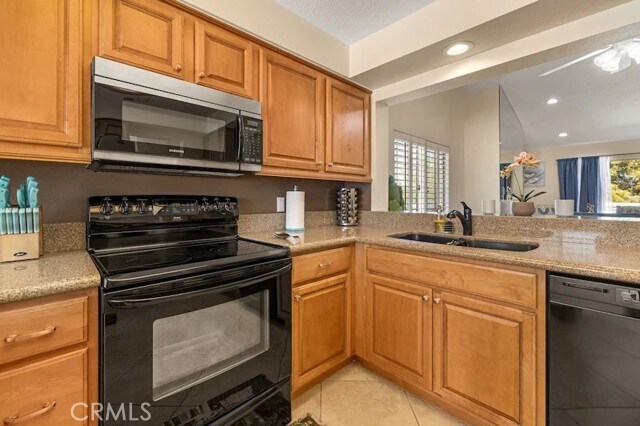 Building Photo - 344 Vista Royale Dr