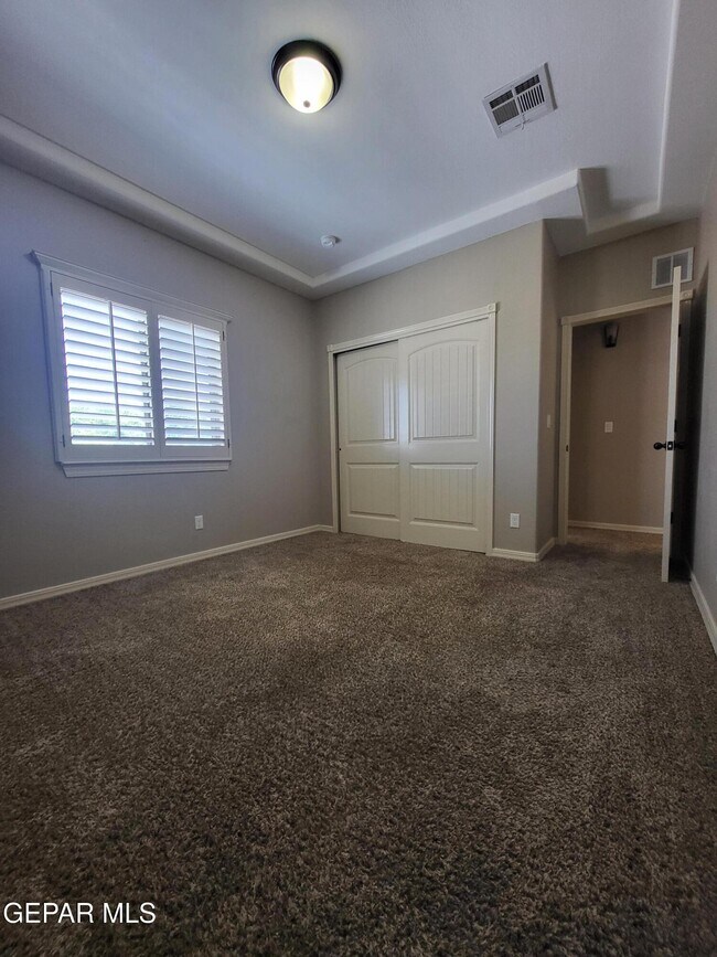 Building Photo - 3150 Spring Willow