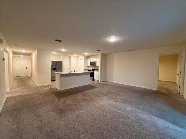 Building Photo - 44 Pineapple Dr