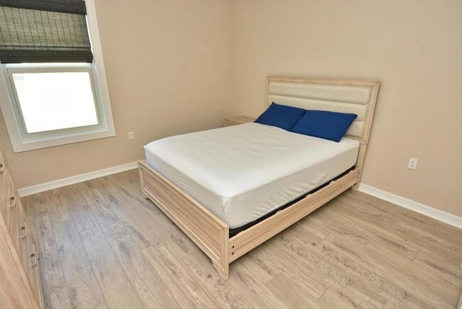 Building Photo - 3524 Carriage Pointe Cir