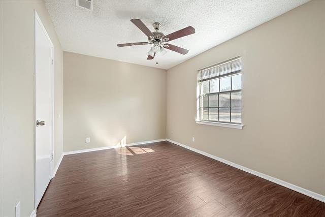 Building Photo - 5945 Jackie Terrace