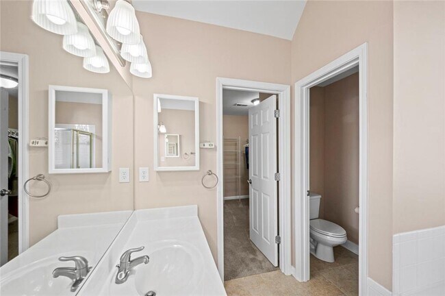 Building Photo - 2239 Snug Harbor NE