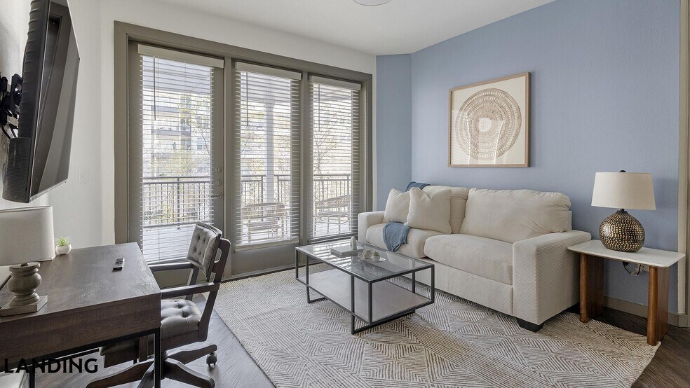 Building Photo - 101 S Center St