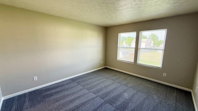 Building Photo - SOUTH EAST/FRANKLIN TWP 4 BR/2.5 BA LIKE NEW 2-STORY HOME AVAILABLE NOW!