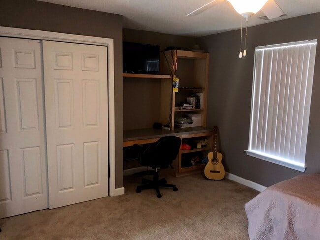 Building Photo - Roommate Matching Available in Harts Cove!