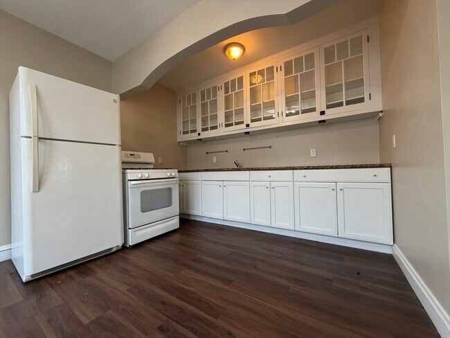 Building Photo - 4307 W 63rd St