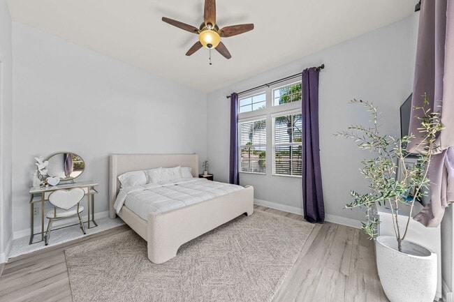 Building Photo - Beautiful Townhome in Chula Vista zz