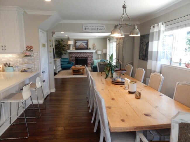 Building Photo - 1934 Buell Ct