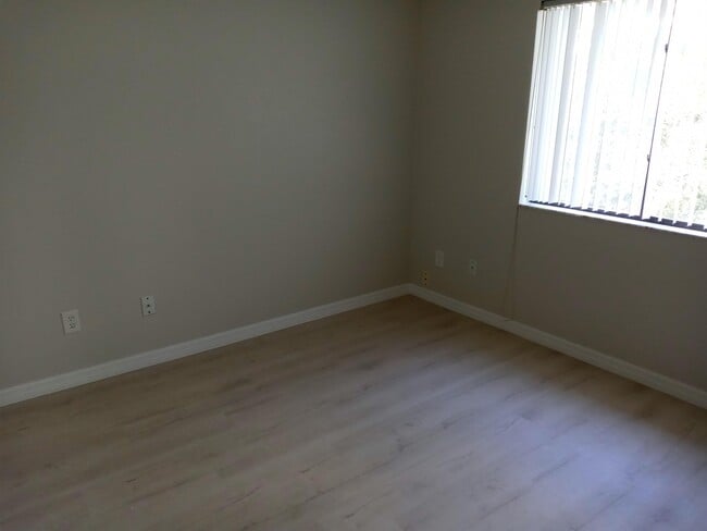 Building Photo - 12142 Pepperdine Pl