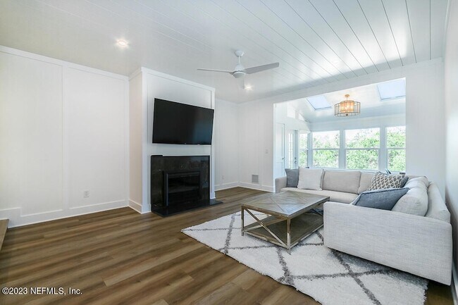 Building Photo - 646 Ponte Vedra Blvd