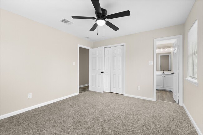 Building Photo - 804 Avenue I