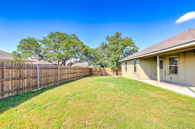 Building Photo - 4003 Arafel Ln