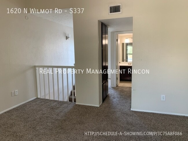Building Photo - 1620 N Wilmot Rd
