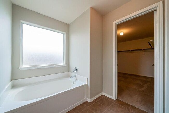 Building Photo - Charming 4 beds 3.5 baths in Spring