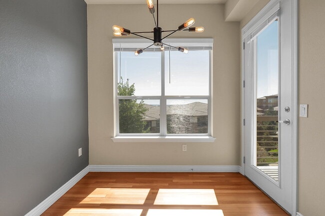 Building Photo - $1,740.95, 1 Bed, 1 Bath Condo in Englewood with AC and In Unit Laundry!