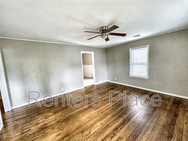 Building Photo - 228 S 70th E Ave
