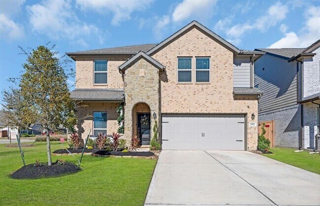 Primary Photo - 23922 Sage Row Ln