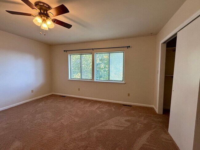 Building Photo - 3377 Kelly Ln