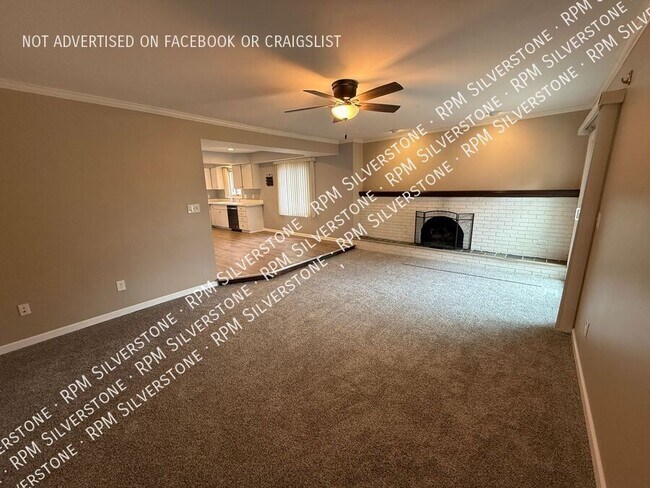 Building Photo - 5283 Rostraver Ct