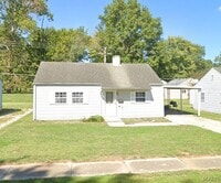 Building Photo - 1104 Bel Aire Dr