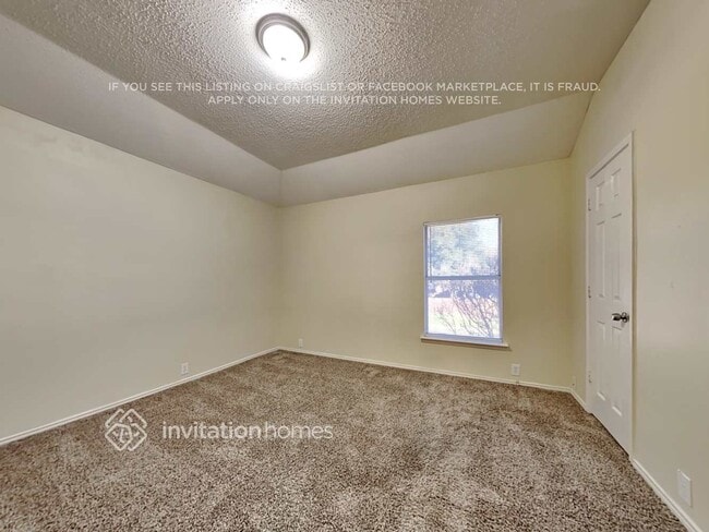 Building Photo - 1900 Fairhaven Ct