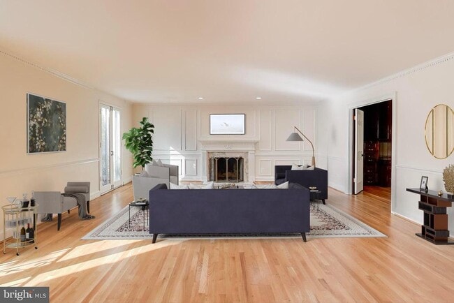 Building Photo - 4001 N Ridgeview Rd