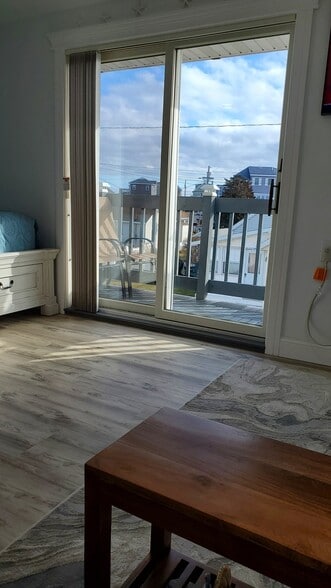 Building Photo - 550 Winnacunnet Rd