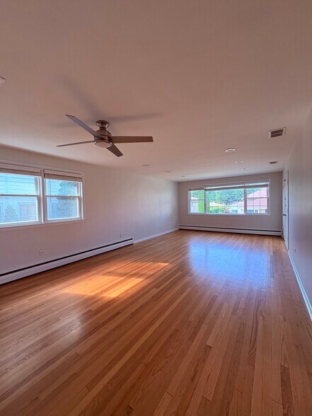 Building Photo - 85 E Quincy St