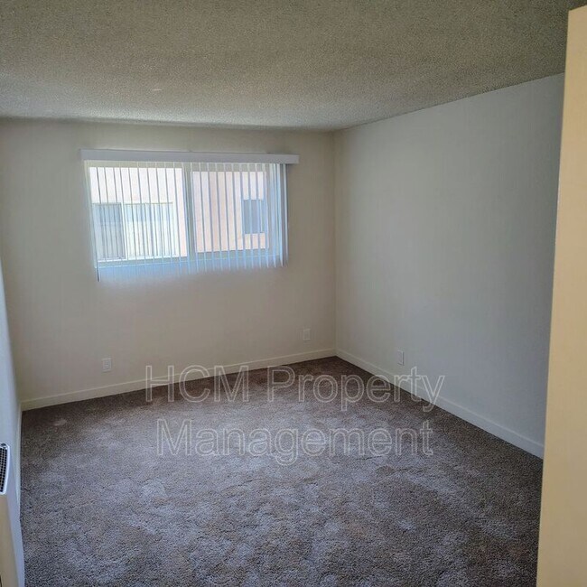 Building Photo - 11434 Calvert St