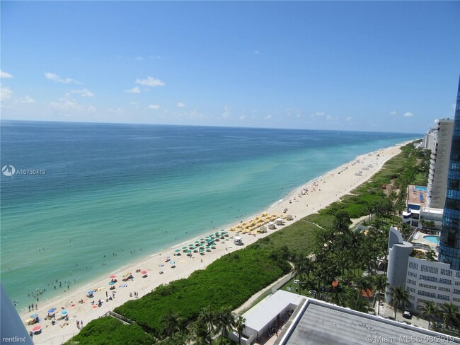 Building Photo - 1 br, 1 bath Condo - 6365 Collins Ave OCEA...